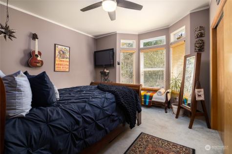 16068 Mountain View Road Mount Vernon WA 98274