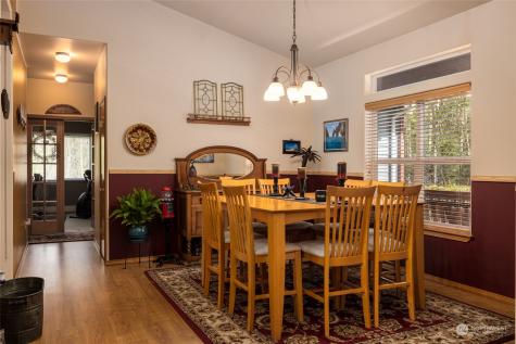 16068 Mountain View Road Mount Vernon WA 98274