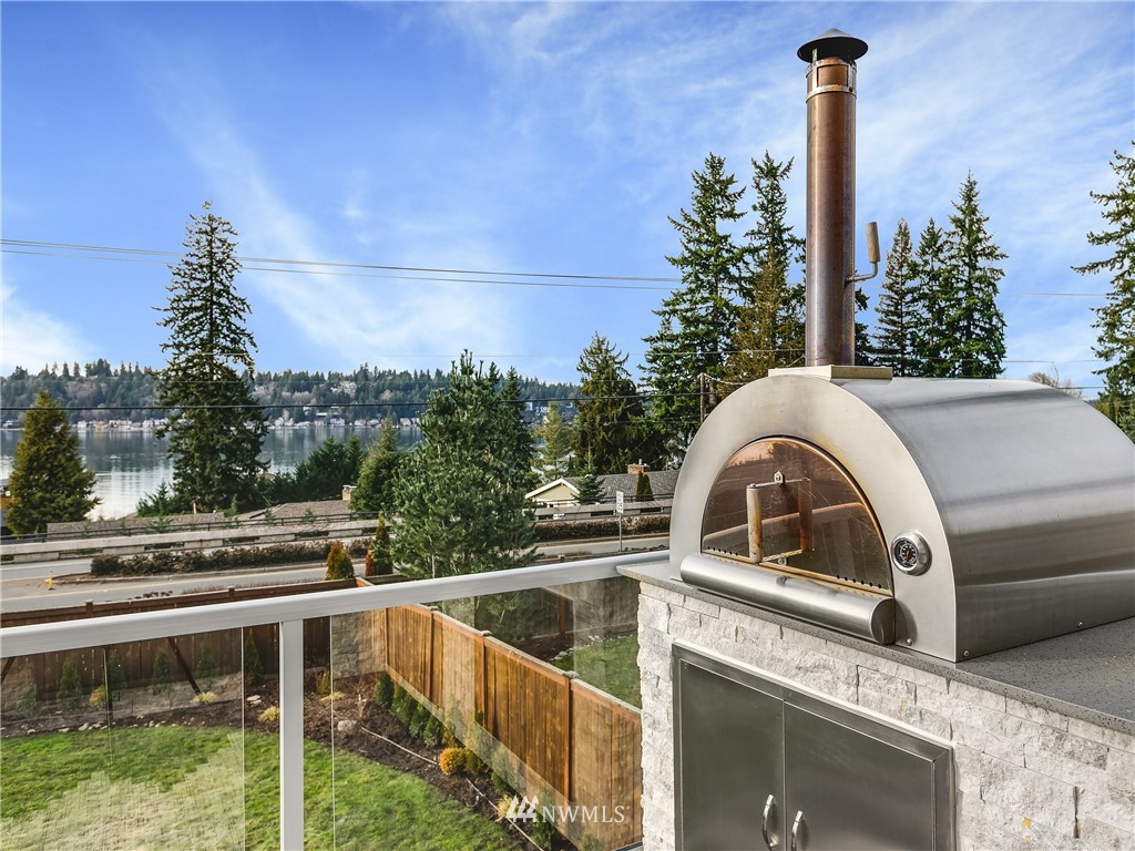 20312 NE 16th Street Sammamish WA 98074