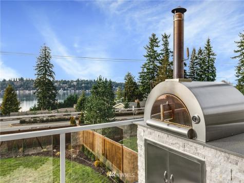 20312 NE 16th Street Sammamish WA 98074