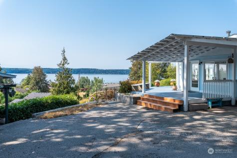 1008 Diamantina Lane Camano Island WA 98282