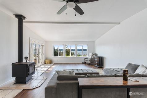 1008 Diamantina Lane Camano Island WA 98282