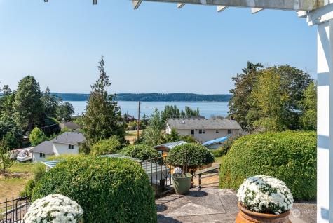 1008 Diamantina Lane Camano Island WA 98282