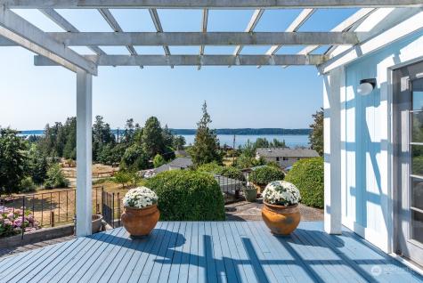 1008 Diamantina Lane Camano Island WA 98282