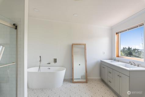 1008 Diamantina Lane Camano Island WA 98282