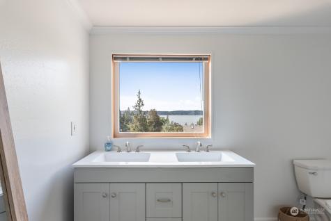 1008 Diamantina Lane Camano Island WA 98282