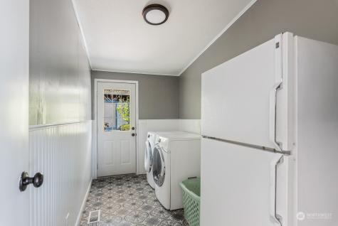 1008 Diamantina Lane Camano Island WA 98282
