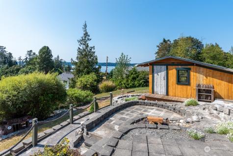 1008 Diamantina Lane Camano Island WA 98282