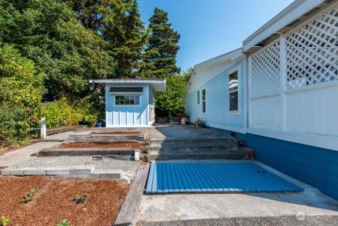 1008 Diamantina Lane Camano Island WA 98282