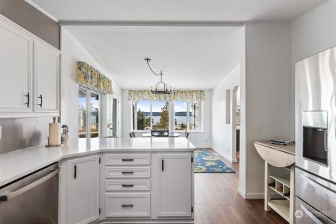 1008 Diamantina Lane Camano Island WA 98282