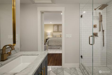 9324 Se 68th Street Mercer Island WA 98040