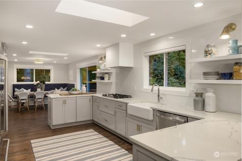 9324 Se 68th Street Mercer Island WA 98040